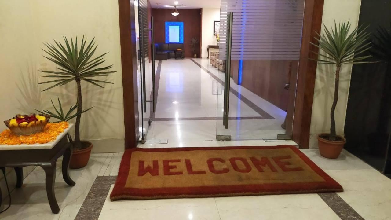 Ojas Hotel & Resort Durgapur  Bagian luar foto